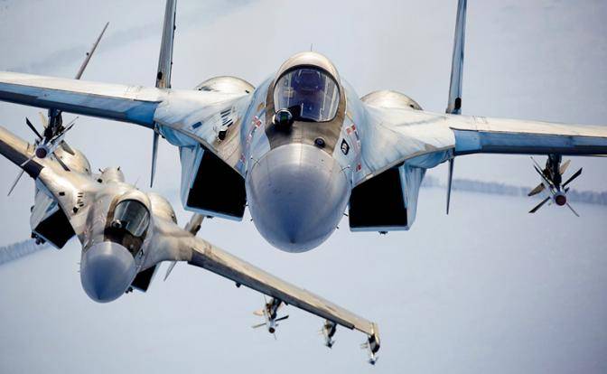 Ракеты «воздух-воздух»: Су-35 начнет отстрел F-16 с 400 км