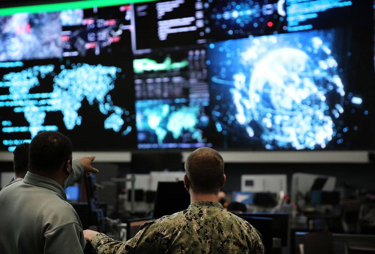 Новые стратегии Пентагона: космос и киберпространство