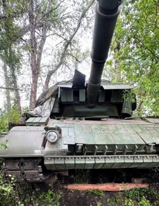 Опубликована первая фотография танка ВСУ Leopard 1 с "Ножом" и "Контактом"
