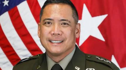 Нажрался до посинения, ударился головой: детали визита генерала США в Киев