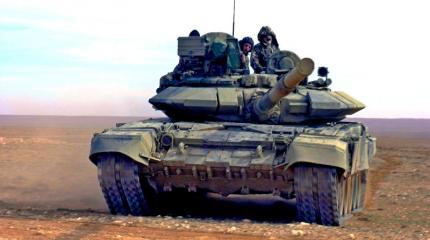 Сирийский Т-90 выдержал двойной удар из ПТРК, находясь при этом на тягаче Сирийский Т-90 выдержал двойной удар из ПТРК, находясь при этом на тягаче