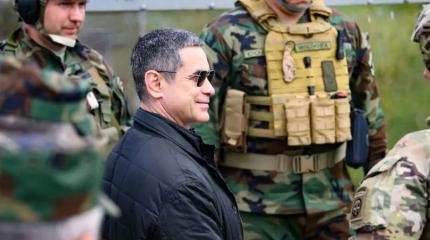 Восемь смертей и миллионы на радары: Министр обороны провалил работу