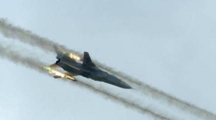 Сирийские ВВС уничтожили военный конвой террористов Сирийские ВВС уничтожили военный конвой террористов