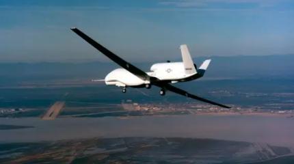 Американский БПЛА RQ-4 подал сигнал о потере связи над Черным морем Американский БПЛА RQ-4 подал сигнал о потере связи над Черным морем