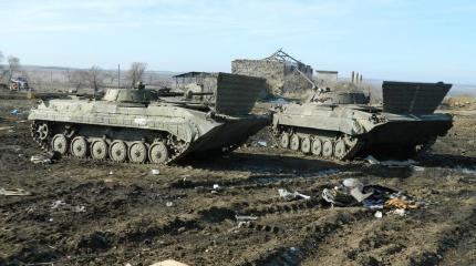 Украинский БМП заглох во время атаки на позиции ЛНР Украинский БМП заглох во время атаки на позиции ЛНР