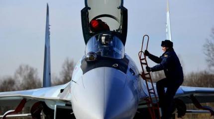 F-16 не имеет шансов перед российскими Су-35С в сирийском небе F-16 не имеет шансов перед российскими Су-35С в сирийском небе