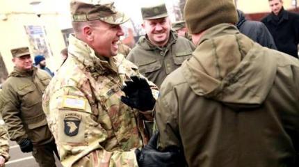 Американские генералы "ошиваются" в прифронтовой зоне на Донбассе Американские генералы "ошиваются" в прифронтовой зоне на Донбассе