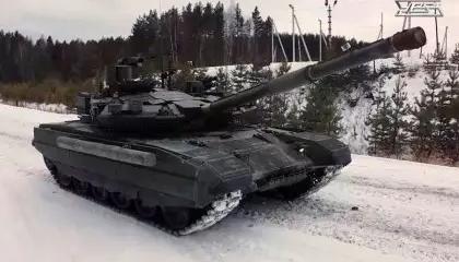 Танк Т-90М впервые показали с комплексом активной защиты Танк Т-90М впервые показали с комплексом активной защиты