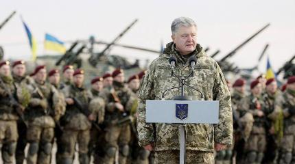 Порошенко: десантники ВСУ через год получат новейшие образцы вооружени