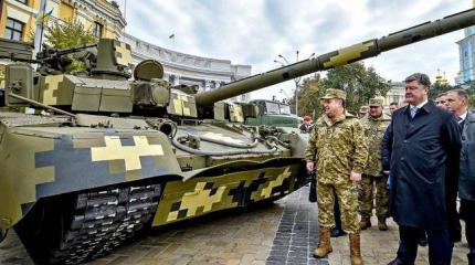 Украина входит в военное положение Украина входит в военное положение