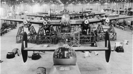 Сборка бомбардировщиков Handley Page Halifax Сборка бомбардировщиков Handley Page Halifax