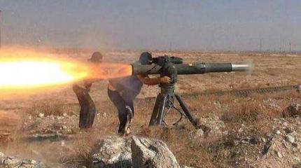 Боевики засняли, как ПТУР уничтожил танк и склад боеприпасов САА Боевики засняли, как ПТУР уничтожил танк и склад боеприпасов САА