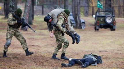 Псковский спецназ поднят по боевой тревоге