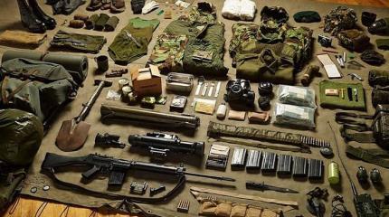 Полное боевое снаряжение британских солдат от 1066 до 2014 года Полное боевое снаряжение британских солдат от 1066 до 2014 года