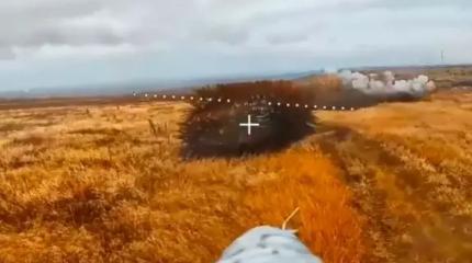Российские дроны сожгли два M113 ВСУ с "ежовой защитой" и добили их десант Российские дроны сожгли два M113 ВСУ с "ежовой защитой" и добили их десант