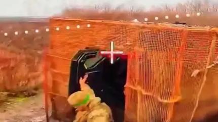 Бронеавтомобиль полный боевиков ВСУ сожгли дронами-камикадзе