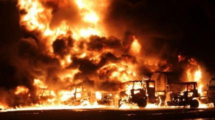 Боевики ИГИЛ уничтожили американский спецназ в Сирии Боевики ИГИЛ уничтожили американский спецназ в Сирии
