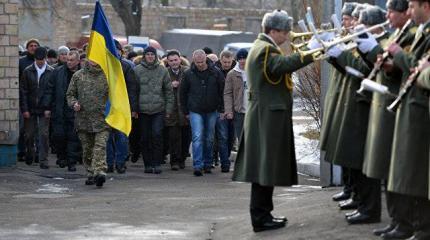 Диванное войско: почему украинцы массово бегут от призыва