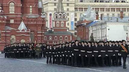 Репетиция военного парада в Москве 7 ноября началась со "взятия Рейхстага" Репетиция военного парада в Москве 7 ноября началась со "взятия Рейхстага"