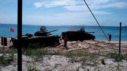 Легендарные "поплавки": танки ПТ-76 продолжают службу в армии Вьетнама Легендарные "поплавки": танки ПТ-76 продолжают службу в армии Вьетнама
