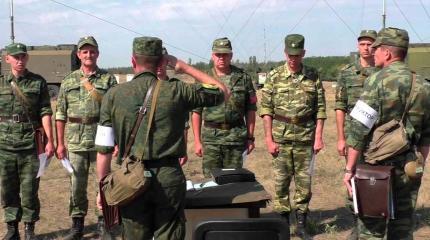 Боевых связистов ЛНР готовят к экстремальным условиям Боевых связистов ЛНР готовят к экстремальным условиям