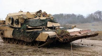 Уничтожен первый украинский штурмовой танк M1150 ABV на базе М1 Abrams