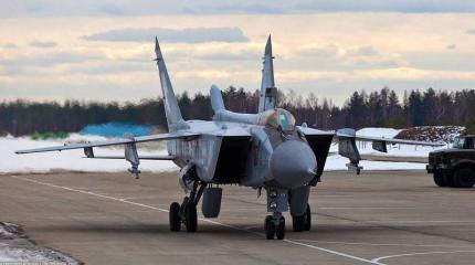Россия построит в Арктике 13 аэродромов и 10 РЛС Россия построит в Арктике 13 аэродромов и 10 РЛС
