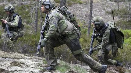 Горячие финские парни учатся отбиваться от беспилотников Зеленского