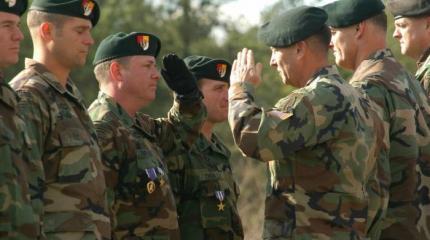 Американские «зеленые береты» учат украинских военных Американские «зеленые береты» учат украинских военных