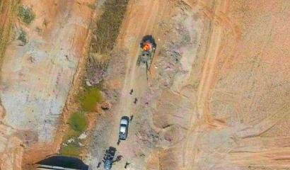 Боевики внезапно ударили по сирийскому Т-72, скинув на танк бомбу с воздуха Боевики внезапно ударили по сирийскому Т-72, скинув на танк бомбу с воздуха