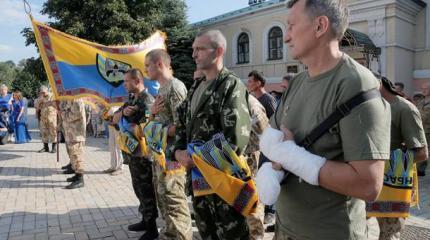 Комбаты назвали генерала, из-за которого попали в иловайский котел Комбаты назвали генерала, из-за которого попали в иловайский котел