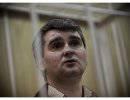Кто-то защищает свои ценности молитвой, а кто-то топором Кто-то защищает свои ценности молитвой, а кто-то топором