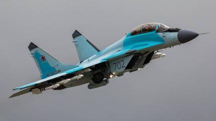 F-16 атакует наш МиГ-35 в индийском небе