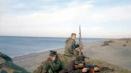 Как необандеровцы «громили» десантников, чеченцев и армян Как необандеровцы «громили» десантников, чеченцев и армян