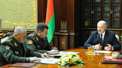 Лукашенко одобрил план применения региональной группировки войск Беларуси и России