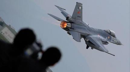 Истребитель F-16 ВВС Турции сбил вертолет участников переворота Истребитель F-16 ВВС Турции сбил вертолет участников переворота
