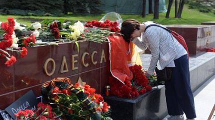 И назван тот город героем