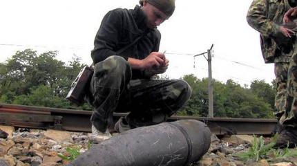 Боевики заминировали ж/д Иловайска перед отступлением