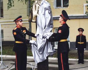 Выпускники СВУ адаптированы к службе хуже, чем их гражданские сверстники Выпускники СВУ адаптированы к службе хуже, чем их гражданские сверстники