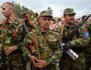 За один день в ополчение ДНР записались более 500 человек За один день в ополчение ДНР записались более 500 человек