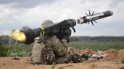 «Обезьяна с гранатой»: Как украинские военные испытывают ПТРК Javelin