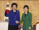 Член Госсовета КНР Лю Яньдун встретилась с первой женщиной-президентом Южной Кореи