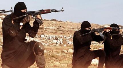 Боевиков готовят всего в нескольких милях от крупнейшей базы США в Косово Боевиков готовят всего в нескольких милях от крупнейшей базы США в Косово