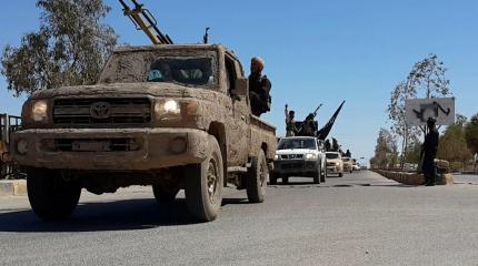 Джихадистская тачанка: боевики засняли налёт на иракский лагерь Джихадистская тачанка: боевики засняли налёт на иракский лагерь