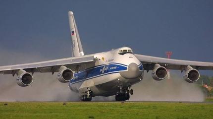 СМИ: российские самолеты Ан-124 совершили семь рейсов в Сирию СМИ: российские самолеты Ан-124 совершили семь рейсов в Сирию
