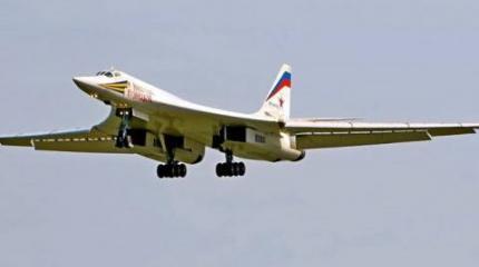 Inquisitr: российский ракетоносец Ту-160 превосходит американский B1 Lancer Inquisitr: российский ракетоносец Ту-160 превосходит американский B1 Lancer