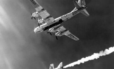 66 лет назад ВВС США сбросили на Квебек атомную бомбу 66 лет назад ВВС США сбросили на Квебек атомную бомбу