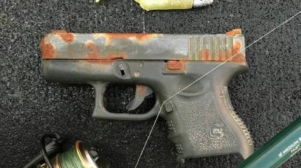 Необычный улов рыбака, или как выудить пистолет Glock Необычный улов рыбака, или как выудить пистолет Glock