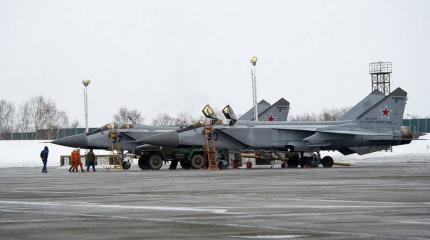 Выполнение учебно-боевых задач летчиками морской авиации
