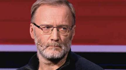 Михеев рассказал, кто вооружает армию ЛДНР: «Оружие продавали все три года» Михеев рассказал, кто вооружает армию ЛДНР: «Оружие продавали все три года»